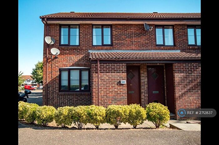 1 Bedroom Maisonette To Rent In Bishops Court, Greenhithe, DA9