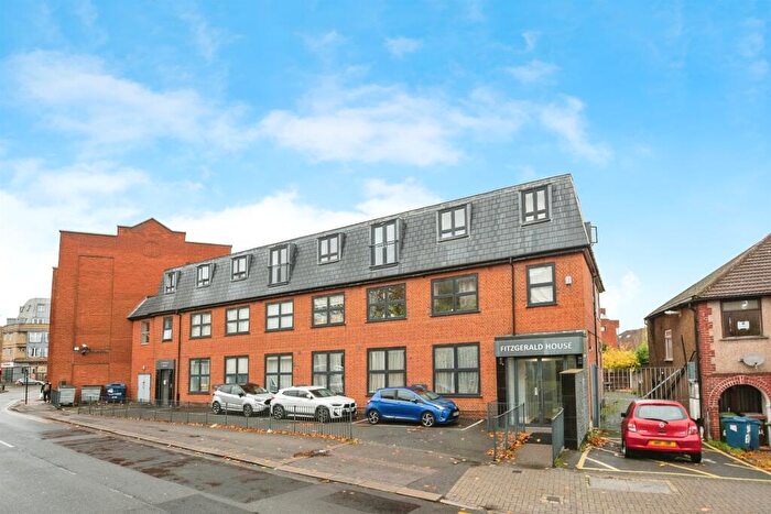 3 Bedroom Flat For Sale In Elmgrove Road, Harrow, HA1