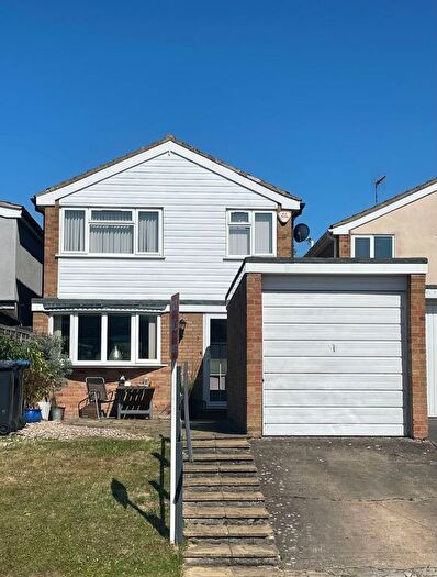 3 Bedroom Detached House For Sale In Edgehill Close, Great Glen, LE8