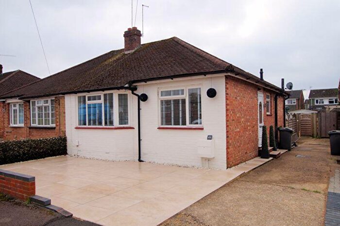 2 Bedroom Semi-Detached Bungalow For Sale In Linda Grove, Waterlooville, PO8