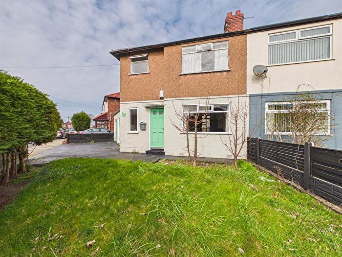 3 Bedroom Semi Detached House For Sale In Dover Road, Maghull, L31