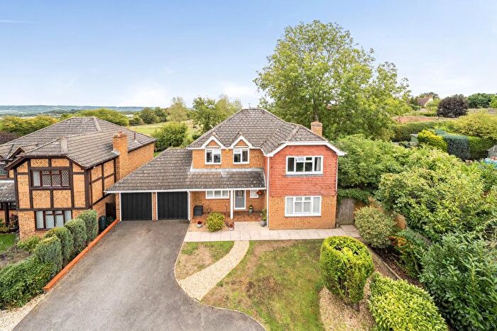 4 Bedroom Detached House For Sale In Rocks Close, East Malling, West Malling, ME19