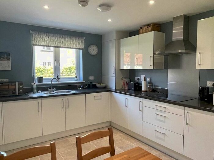 3 Bedroom Semi-Detached House To Rent In Cobley Court, Exeter, EX4