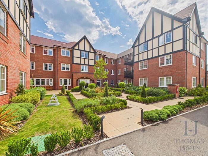 2 Bedroom Apartment For Sale In Manor Park, Ruddington, NG11