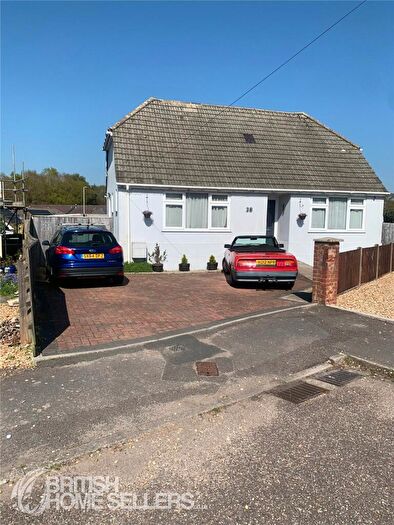 3 Bedroom Bungalow For Sale In Carters Avenue, Poole, Dorset, BH15