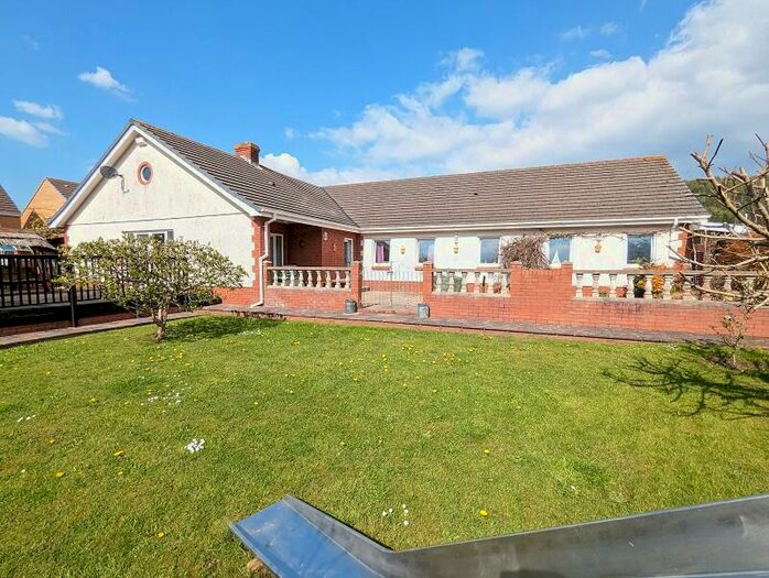 4 Bedroom Bungalow For Sale In Lando Road, Pembrey, Burry Port, Carmarthenshire., SA16