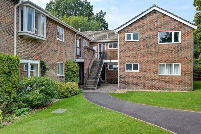1 Bedroom Apartment To Rent In Upper Heyshott, Petersfield, Hampshire, GU31