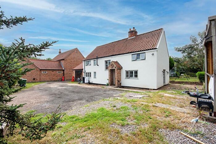 4 Bedroom Detached House For Sale In Newark Road, Wellow, Newark, NG22