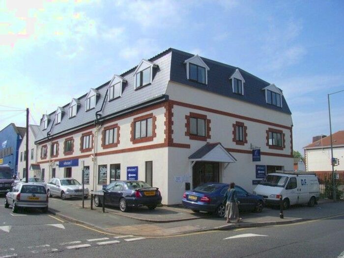 1 Bedroom Flat To Rent In Walton Road, Woking, GU21