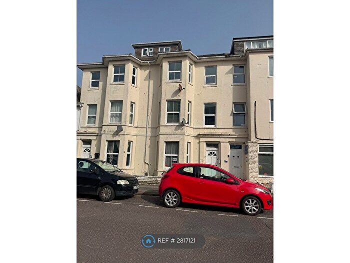 2 Bedroom Flat To Rent In West Hill Road, Bournemouth, BH2