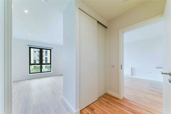 Studio To Rent In Lyons Dock House, Oldfield Lane North, Greenford, UB6