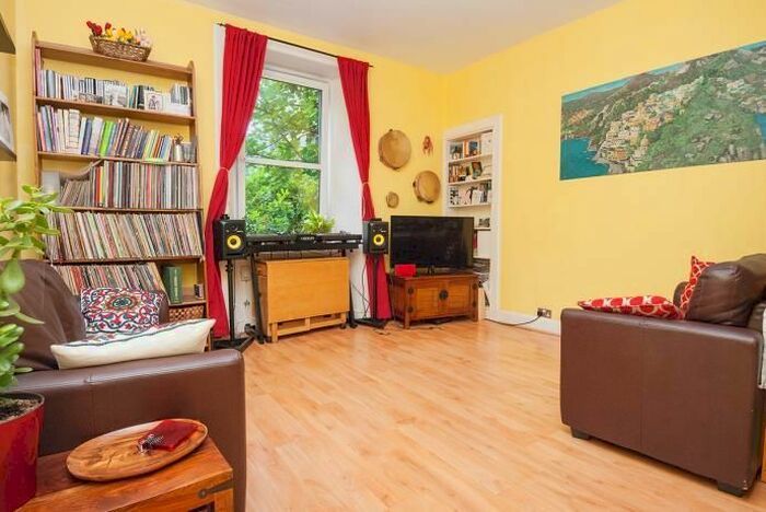 1 Bedroom Flat To Rent In West Park Place, Edinburgh, EH11