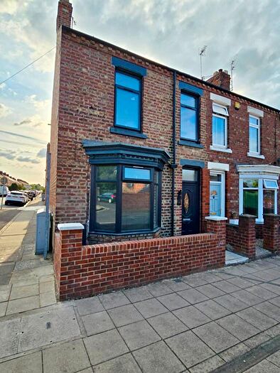 4 Bedroom House Of Multiple Occupation To Rent In Hollyhurst Road, Darlington, DL3