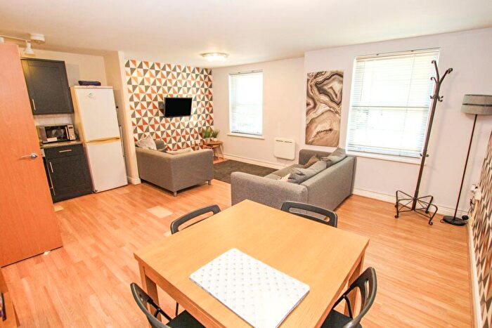 2 Bedroom Apartment For Sale In St. Andrews Close, Canterbury, CT1
