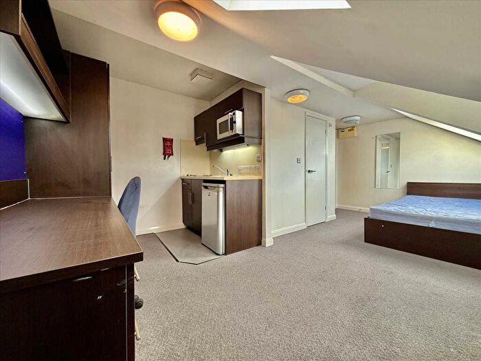 Studio To Rent In The Square - North Road East, PL4