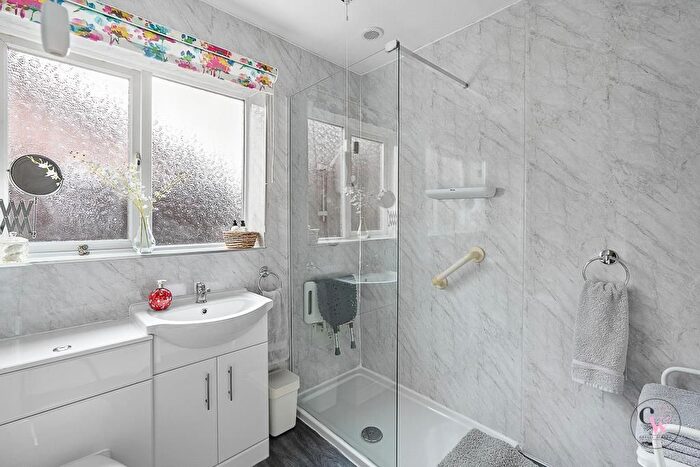 2 Bedroom Semi-Detached Bungalow For Sale In Nun House Drive, Winsford, CW7