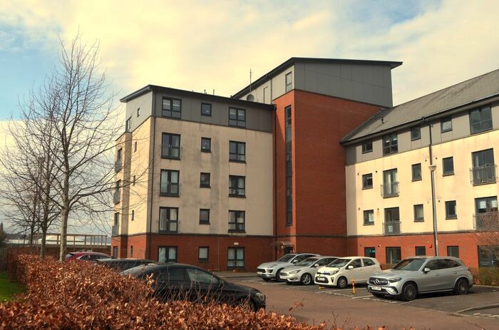 2 Bedroom Flat To Rent In Kincaid Court, Greenock, Inverclyde, PA15