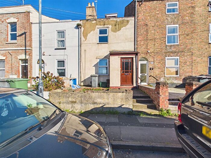 2 Bedroom Terraced House For Sale In High Street, Gloucester, Gloucestershire, GL1