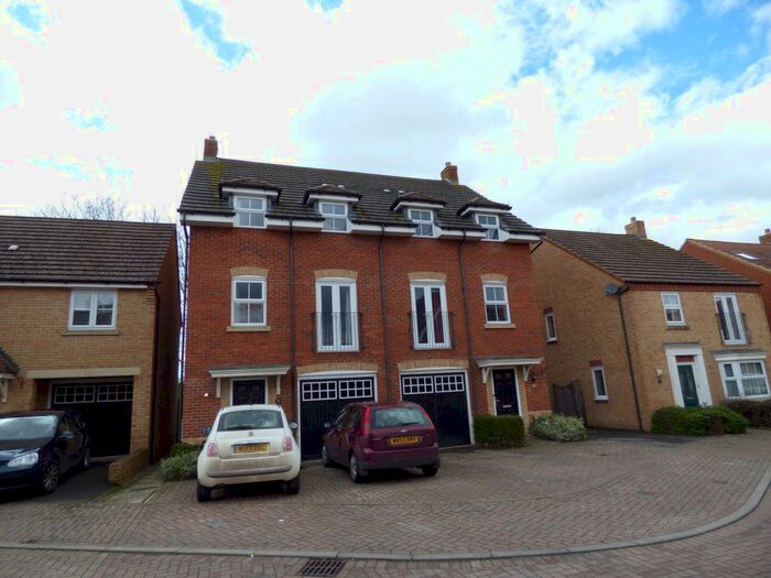 3 Bedroom Property To Rent In Wainwright Mews, Wroughton, Swindon, SN4
