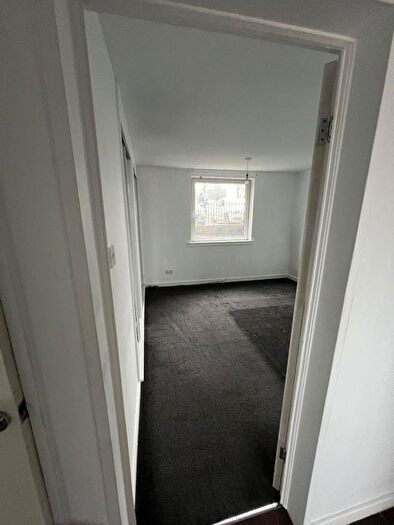1 Bedroom Flat To Rent In Tannahill Drive, Glasgow, G74