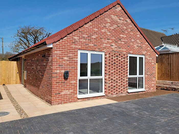 2 Bedroom Detached Bungalow For Sale In Norwich Road, Barham, Ipswich, Suffolk, IP6