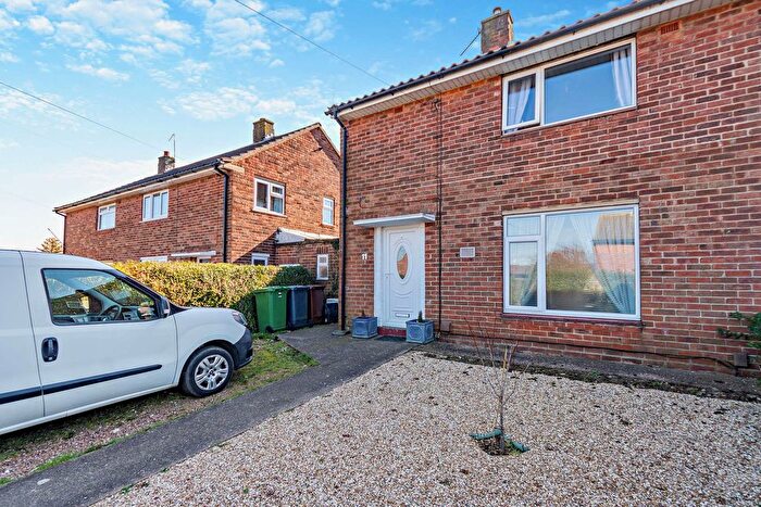 3 Bedroom Semi-Detached House For Sale In Willingham Avenue, Lincoln, LN2