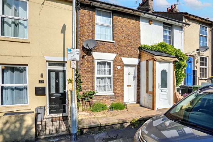 2 Bedroom Terraced House To Rent In Thornhill Place, Maidstone, ME14