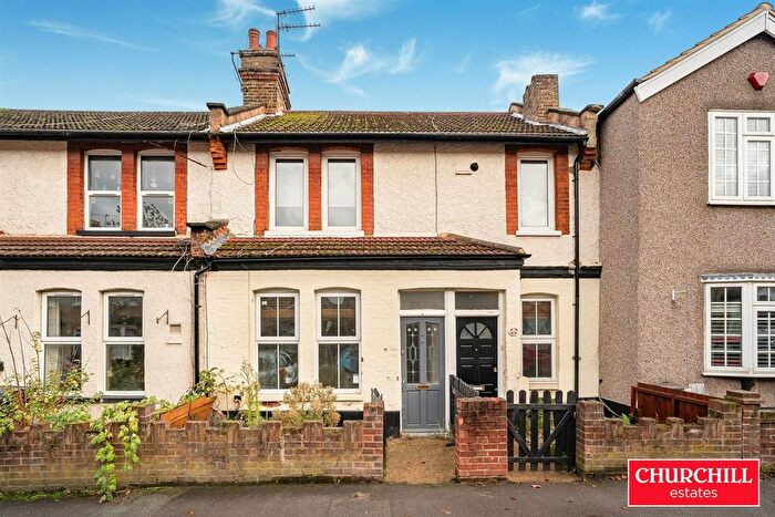 2 Bedroom Maisonette For Sale In Cowley Road, Wanstead, E11