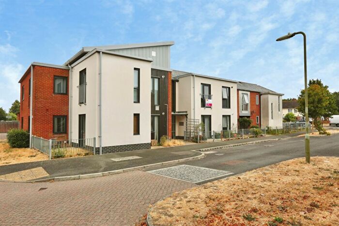 1 Bedroom Flat For Sale In James Road, Gosport, PO13