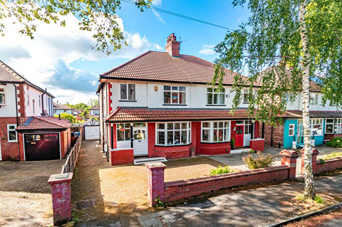 3 Bedroom Semi-Detached House For Sale In Westmorland Road, Urmston, Manchester, M41