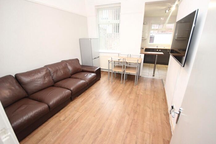 5 Bedroom Terraced House To Rent In Lidderdale Road, L15