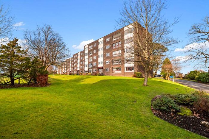 3 Bedroom Flat For Sale In Beechlands Avenue, Netherlee, G44