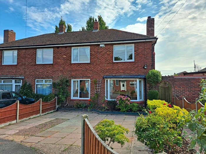 3 Bedroom Semi-Detached House To Rent In Smarts Avenue, Shenstone Wood End, WS14