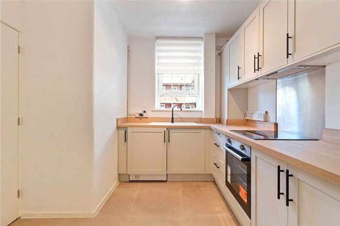 2 Bedroom Flat To Rent In Clarence Road, London, E5