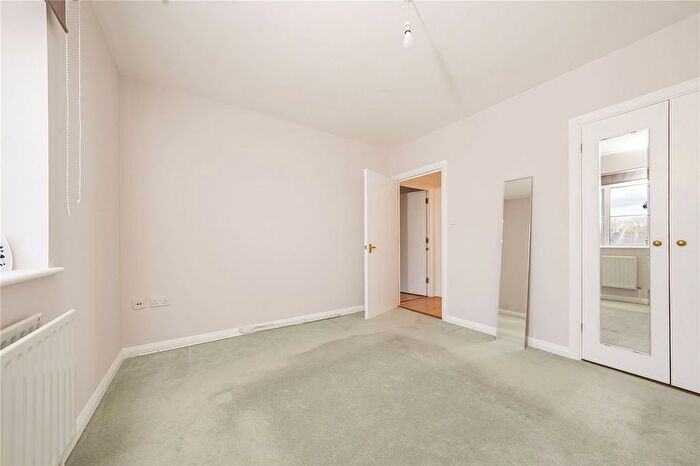 1 Bedroom Flat For Sale In Heath Road, Twickenham, TW1