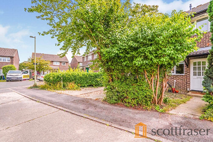 2 Bedroom Terraced House To Rent In Hayes Close, Marston, OX3