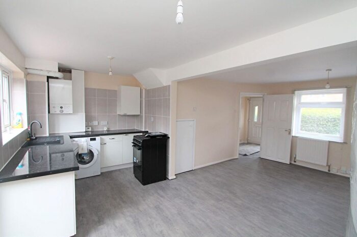 3 Bedroom Terraced House To Rent In High Dells, Hatfield, AL10