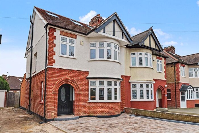 4 Bedroom Semi Detached House For Sale In Riversfield Road, Enfield, EN1