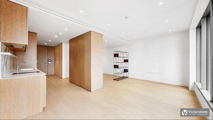 1 Bedroom Apartment For Sale In Park Drive, London, E14