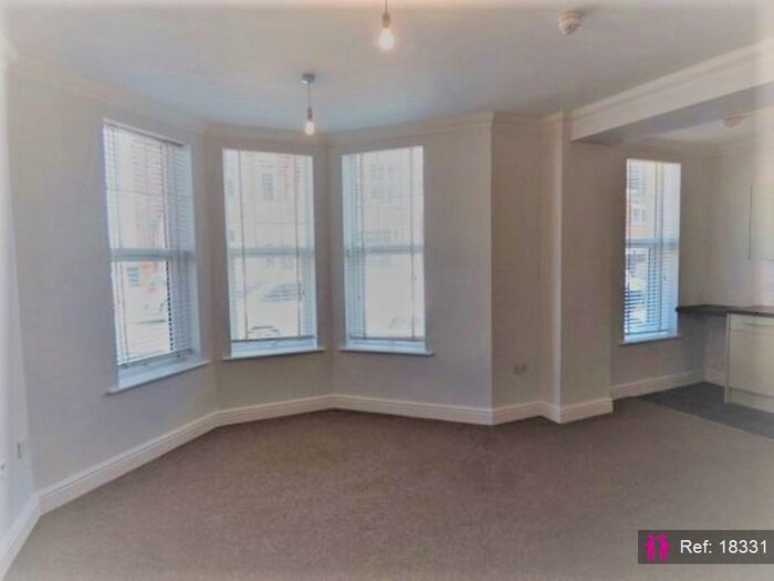 1 Bedroom Apartment To Rent In Cambridge Road, Eastbourne, BN22
