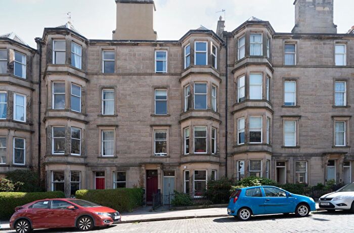 1 Bedroom Flat To Rent In Comely Bank Avenue, Edinburgh, EH4