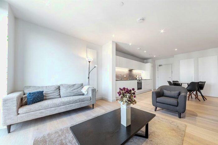 1 Bedroom Apartment To Rent In Masthead House, Rope Terrace, London, E16