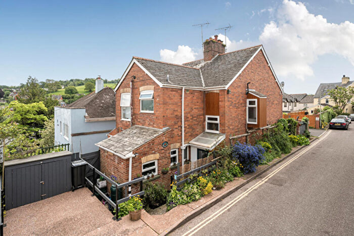 2 Bedroom Semi Detached House For Sale In King Edwards View, Tiverton, Devon, EX16