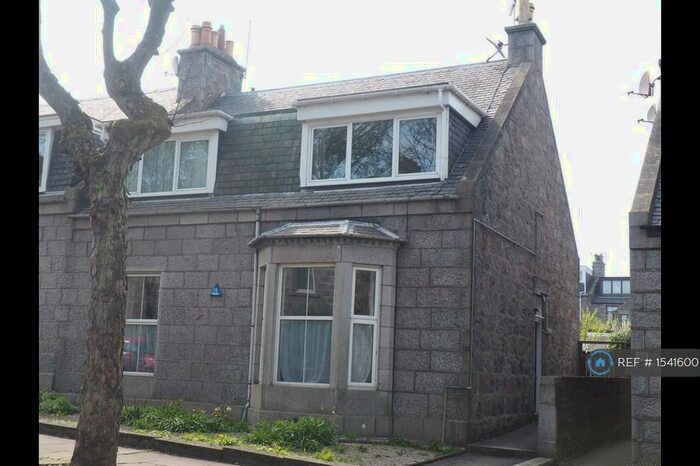 2 Bedroom Flat To Rent In Rosemount, Aberdeen, AB25