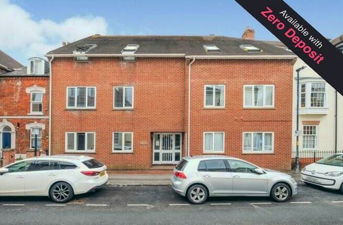 2 Bedroom Flat To Rent In St. Edmunds Church Street, Salisbury, SP1