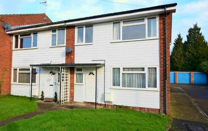 3 Bedroom Semi-Detached House To Rent In Douglas Road, Lenham, Maidstone, ME17