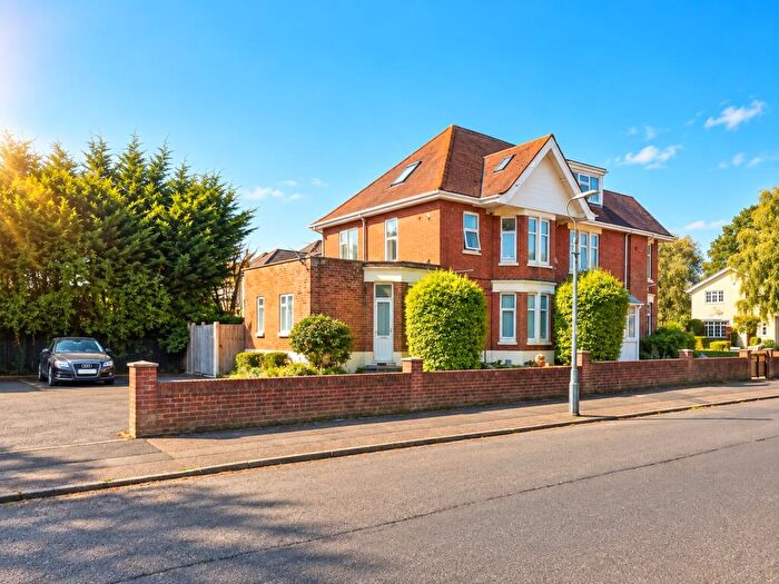 2 Bedroom Flat For Sale In Queens Park West Drive, Queens Park, Bournemouth, Dorset, BH8