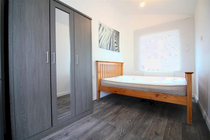 Studio To Rent In Widmore Road, Hillingdon, Uxbridge, UB8