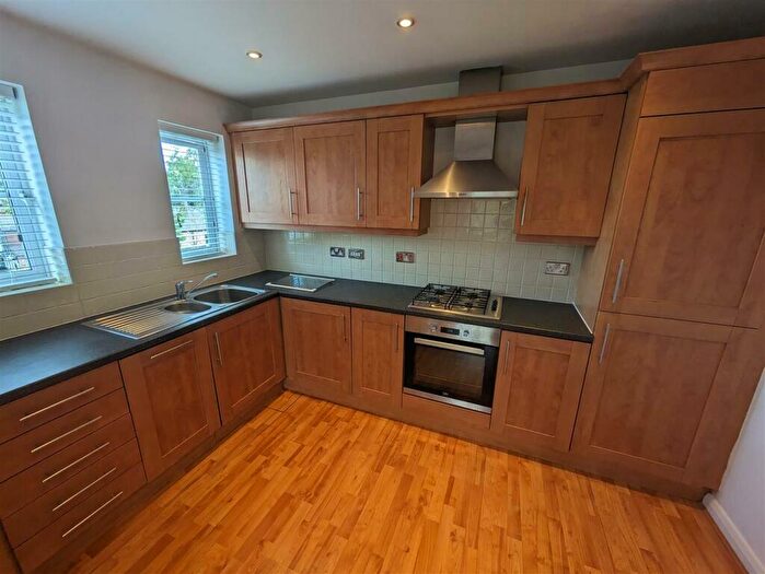 2 Bedroom Detached House To Rent In Croydon, CR0