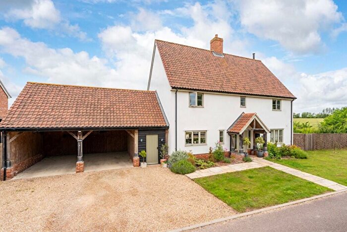 4 Bedroom Detached House For Sale In The Street, Stradishall, CB8